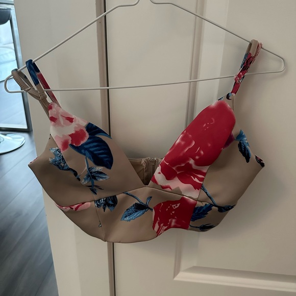 Crop top, never used - Picture 2 of 3